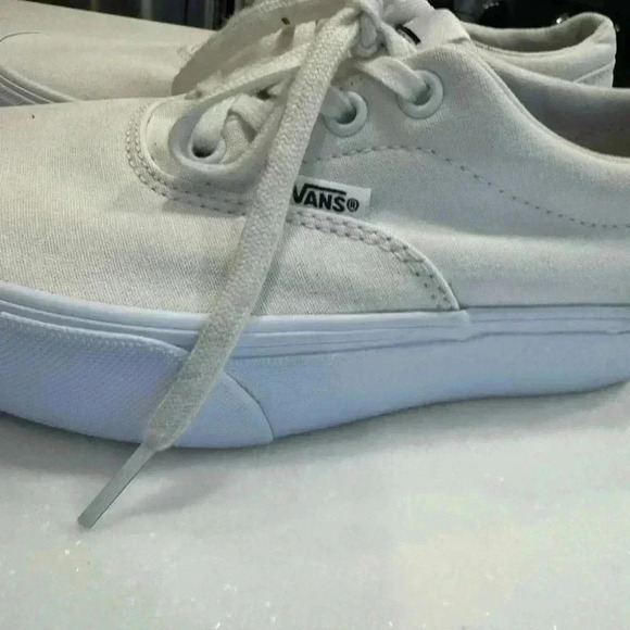 Vans women’s white on white chunky soles size 6 excellent! - Picture 4 of 9